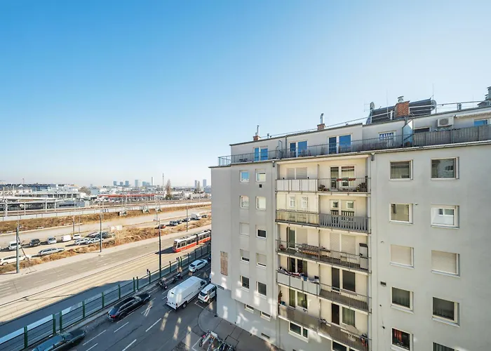 Sonnige Altbauwohnung Nahe Hauptbahnhof Vienne