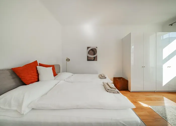 Appartement Sonnige Altbauwohnung Nahe Hauptbahnhof *