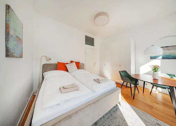 Sonnige Altbauwohnung Nahe Hauptbahnhof * Vienne