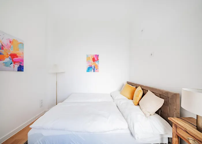 Sonnige Altbauwohnung Nahe Hauptbahnhof Appartement